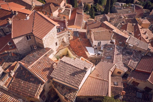 Fuite de Toiture à Montauban : Que Faire en Urgence et Qui Appeler en 2026